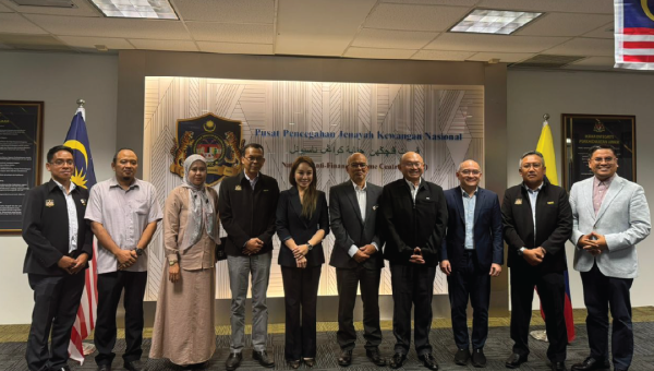 SESI PEMBENTANGAN MENGENAI PERKHIMATAN YANG DITAWARKAN OLEH MALAYSIA LUXURY GOODS INSPECTION ASSOCIATION (MLGIA)