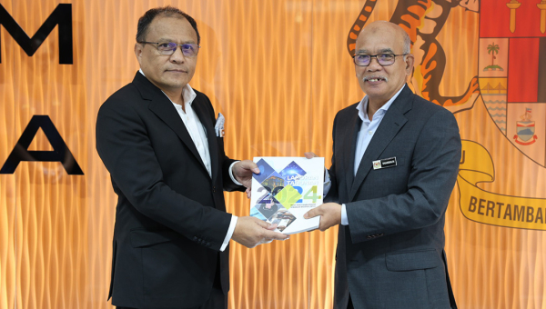 COURTESY VISIT AND DISCUSSIONBY DIRECTOR GENERAL OF NFCC WITH TAN SRI ATTORNERY GENERAL