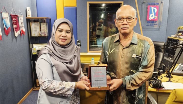 PROGRAM RAKAN RANCANGAN PUTRA FM DENGAN PENYELARASAN NFCC